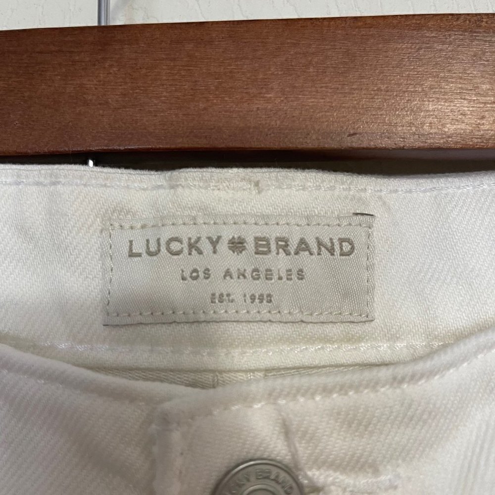 Lucky Brand Women's NWT White Mid Rise Crop Straight Leg Relaxed Jeans Size 8/29 - Picture 3 of 9